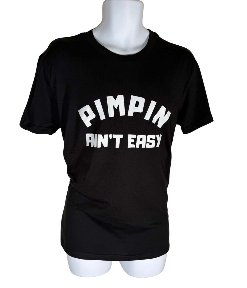Pimpin Ain't Easy Men's Black Graphic T-Shirt in Medium